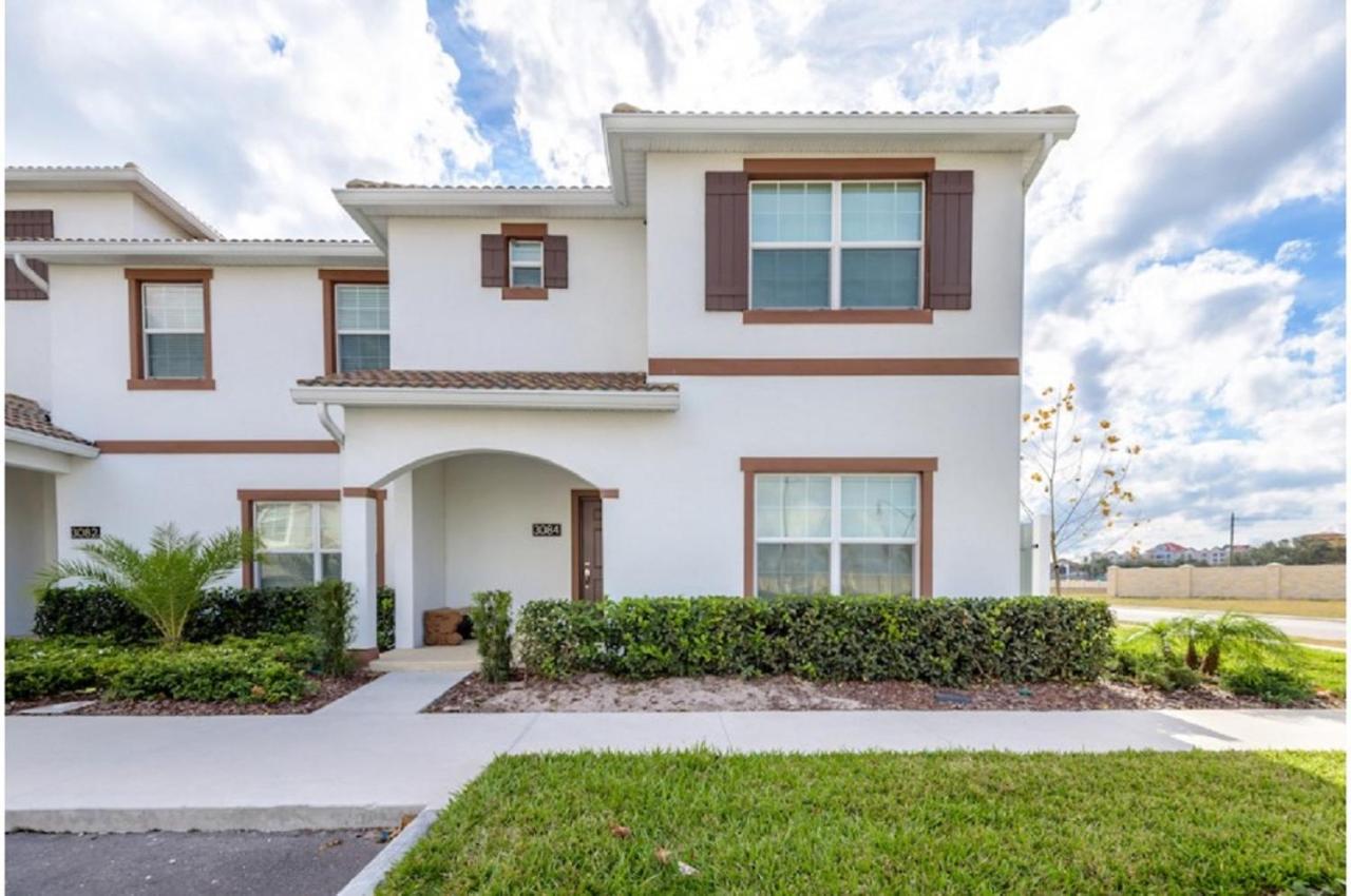 Four-Bedroom Townhome Davenport Exterior photo